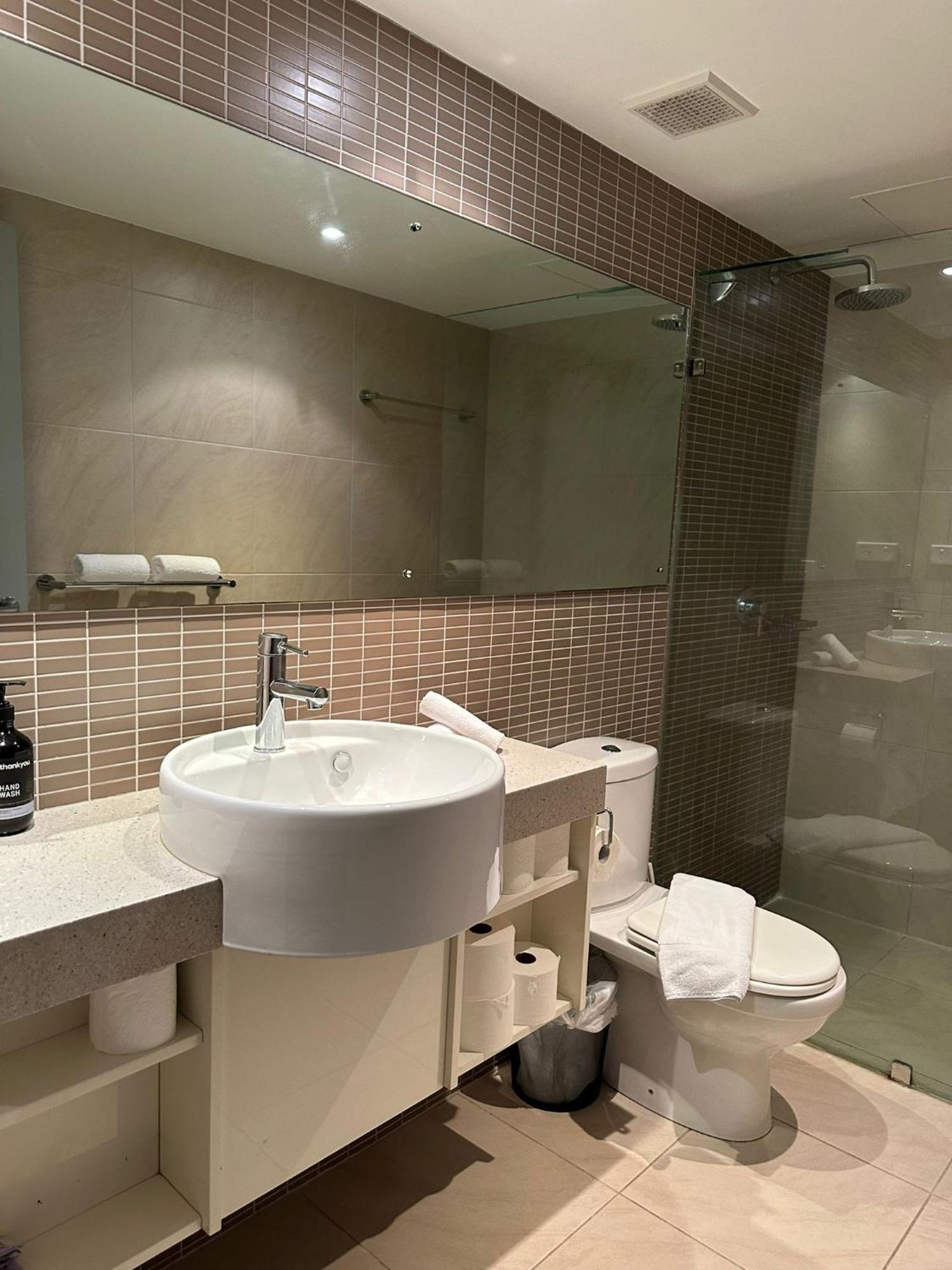 Apartment Pandanas 5 15th Fl Cbd Harbor Views *